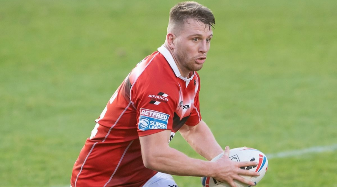 Matty Costello in action for the Salford Red Devils. Photo credit: Allan McKenzie/SWpix
