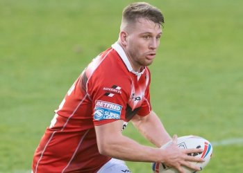 Matty Costello in action for the Salford Red Devils. Photo credit: Allan McKenzie/SWpix